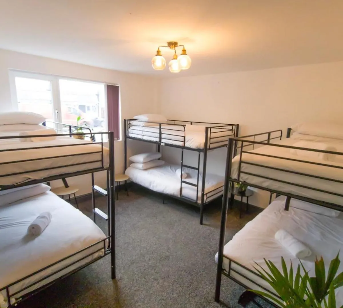 Apartment Mega Value Stay - 7 Beds, Keyless Entry, City 5 Min Walk By Property Promise Cardiff
